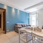 Apartment Stupendo Trilocale Posto Auto Gratuito - Wifi & Netflix