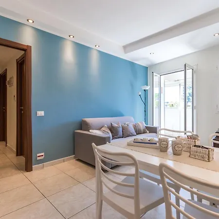 Apartment Stupendo Trilocale Posto Auto Gratuito - Wifi & Netflix