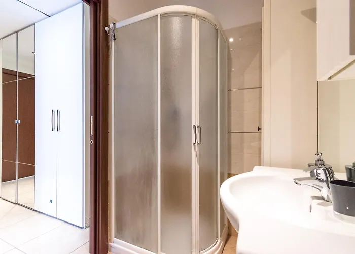 Stupendo Trilocale Posto Auto Gratuito - Wifi & Netflix 公寓