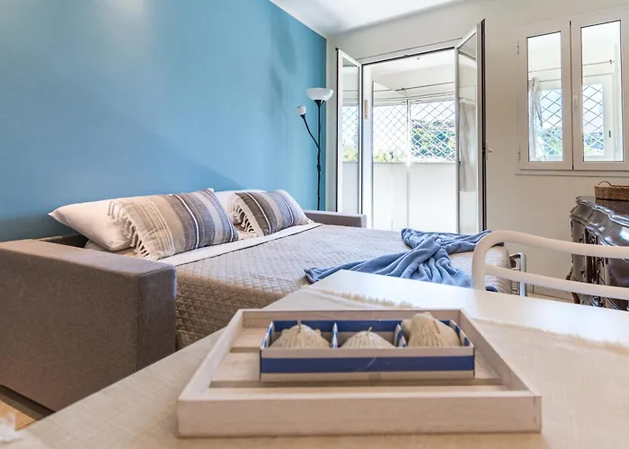 Stupendo Trilocale Posto Auto Gratuito - Wifi & Netflix 圣雷默