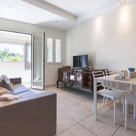 Stupendo Trilocale Posto Auto Gratuito - Wifi & Netflix 公寓 圣雷默