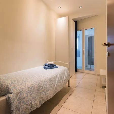 公寓 Stupendo Trilocale Posto Auto Gratuito - Wifi & Netflix