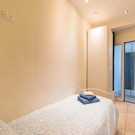 Stupendo Trilocale [posto Auto Gratuito - Wifi&netflix] Appartamento *